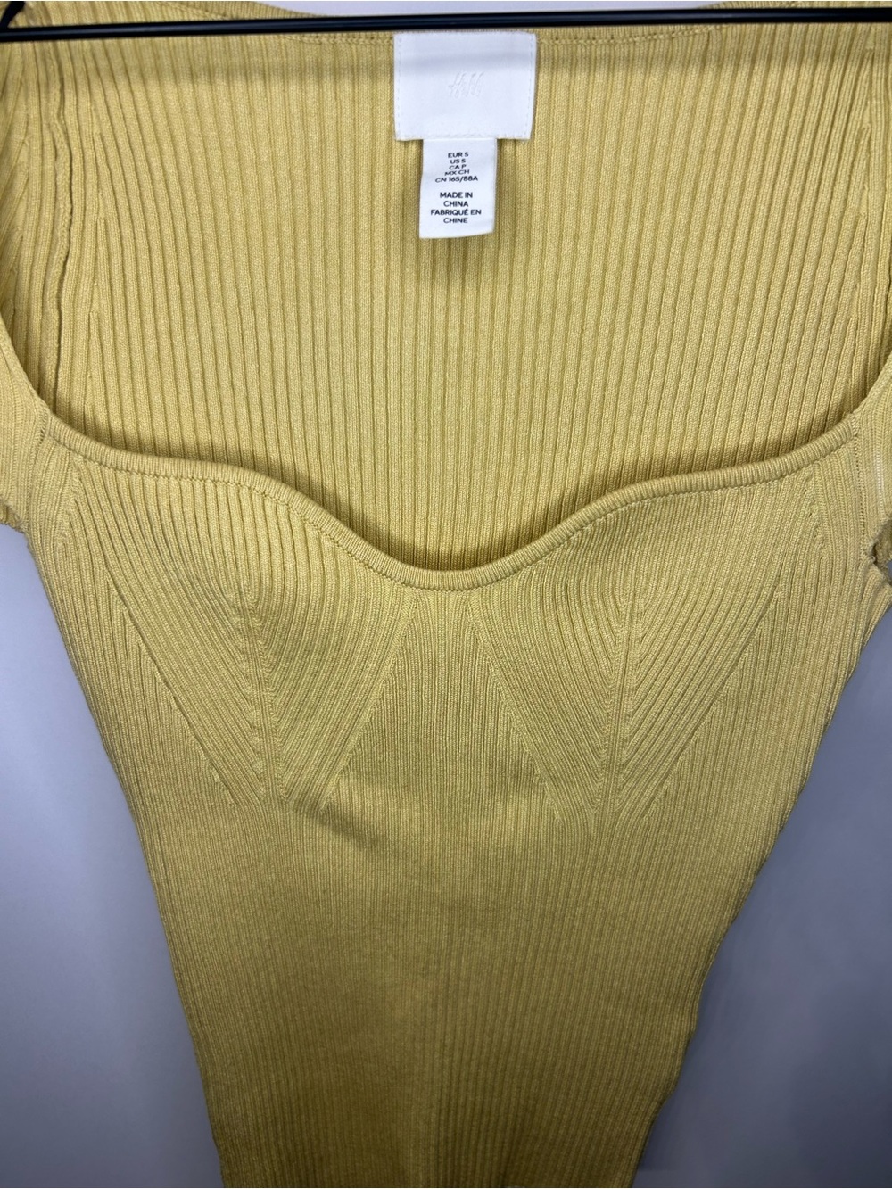 H&M Women’s Dusty Yellow Rib Knit Top, Size Small - Picture 5 of 11